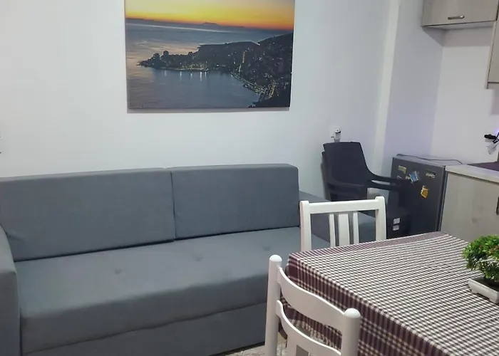 公寓 Olti's House Sarandë